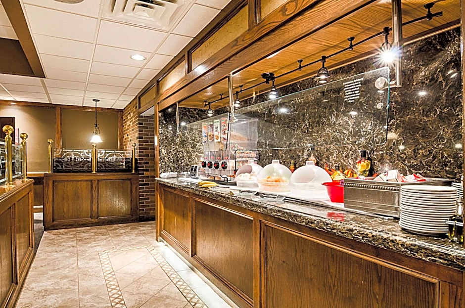 Clarion Inn Garden City