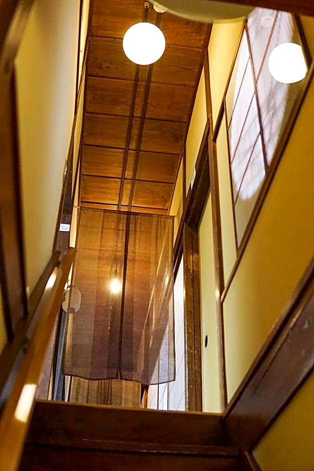 RYOKAN PLUM