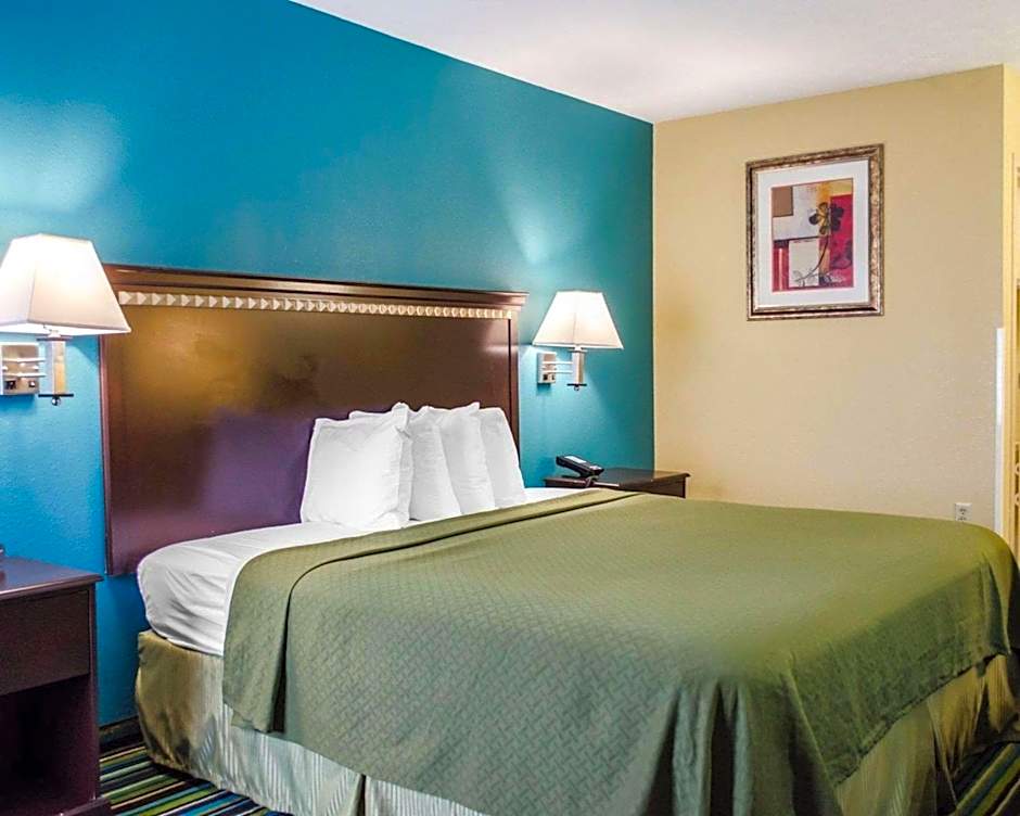 Quality Inn & Suites Medina - Akron West