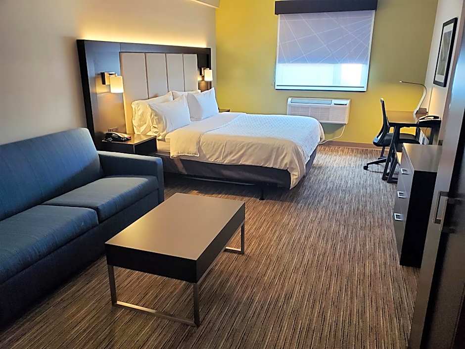 Holiday Inn Express Maspeth Hotel By IHG