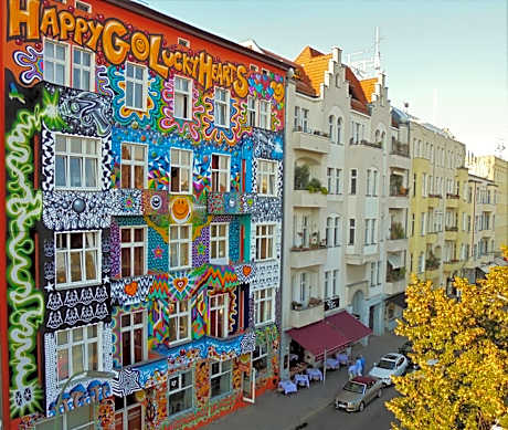 Happy go Lucky Hotel  Hostel