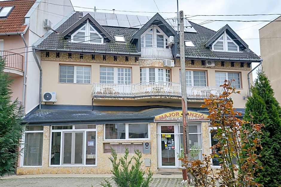 Major Panzió és Étterem