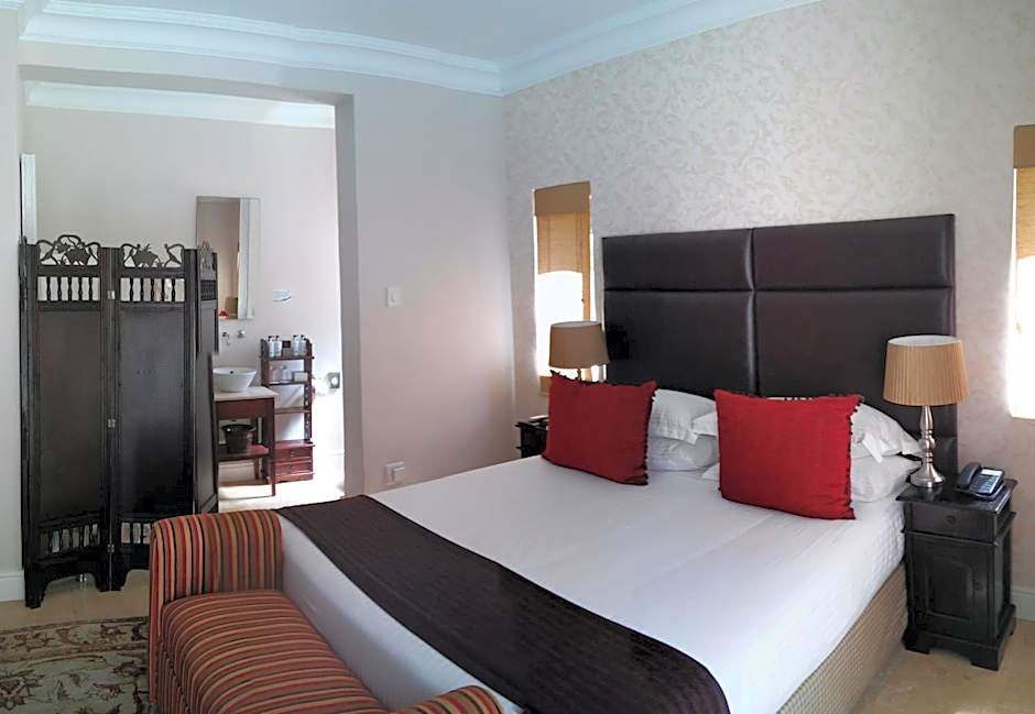 Photo 1 of 2 of Superior 1 King Bed