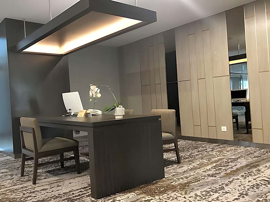 The Excelton Hotel Palembang