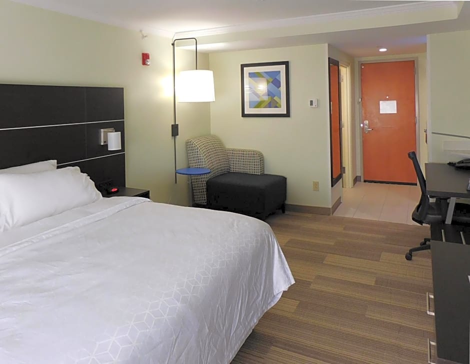 Holiday Inn Express Coventry S - West Warwick Area By IHG