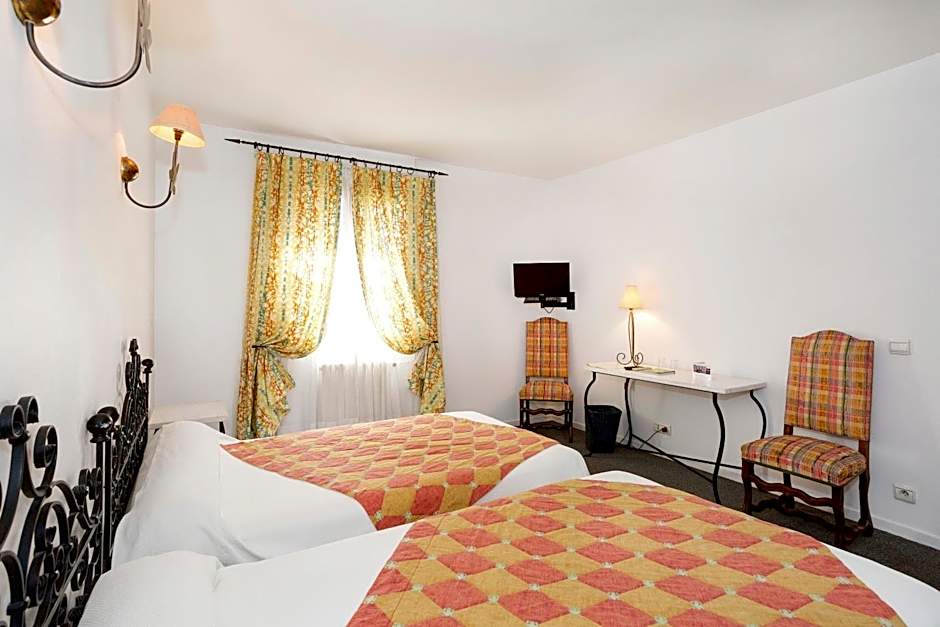 Logis Hôtels - Hôtel Restaurant du Midi