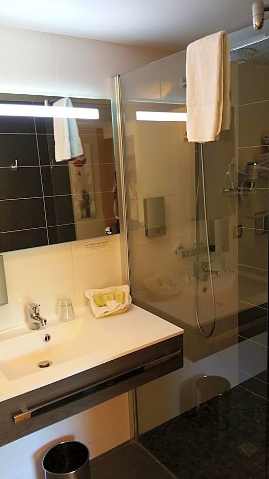 Logis Auberge De La Riviere