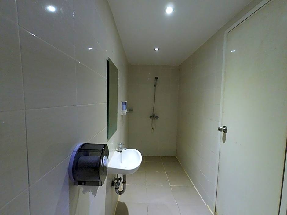 EXPANDER HOTEL Semarang (Formerly CityOne)