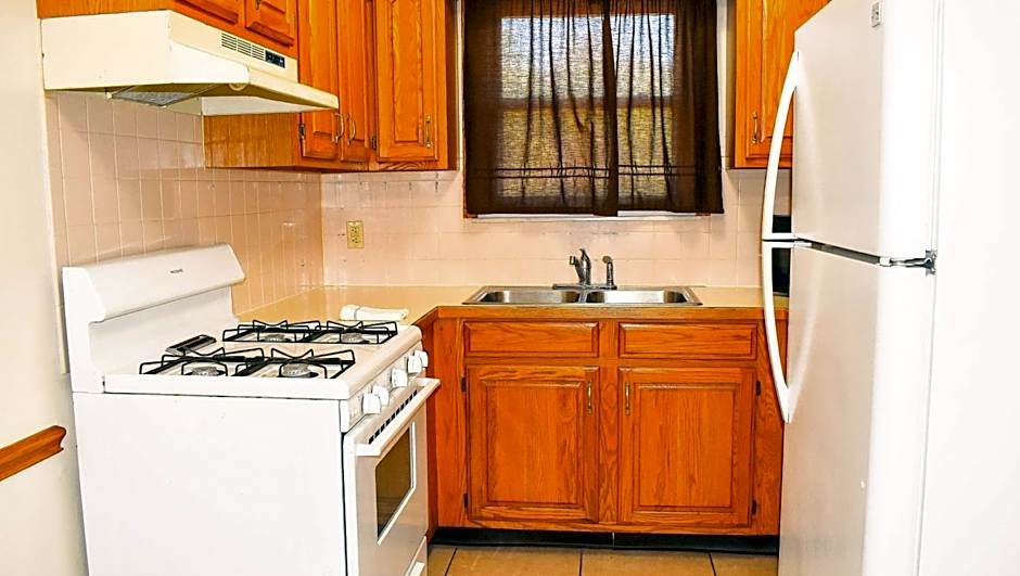 Magnuson Hotel Extended Stay Canton Ohio