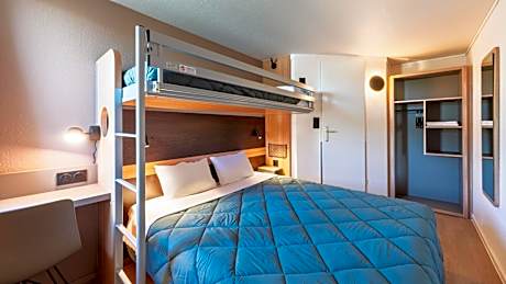 Standard Queen Room with One Bunk Bed