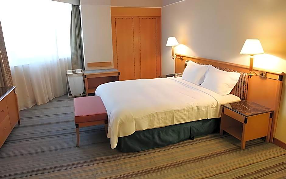 Carlton Hotel Hsinchu                                               