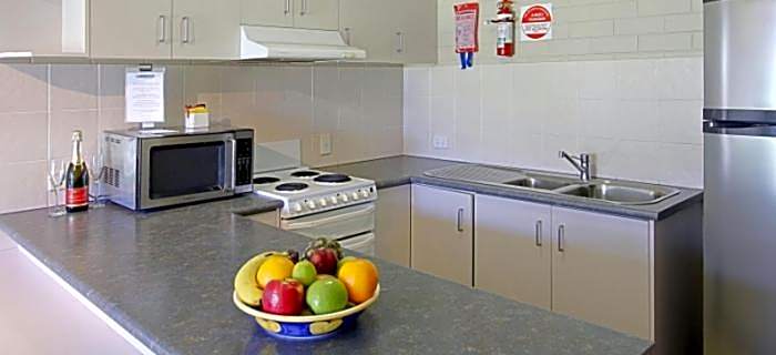 Main Beach Apartments