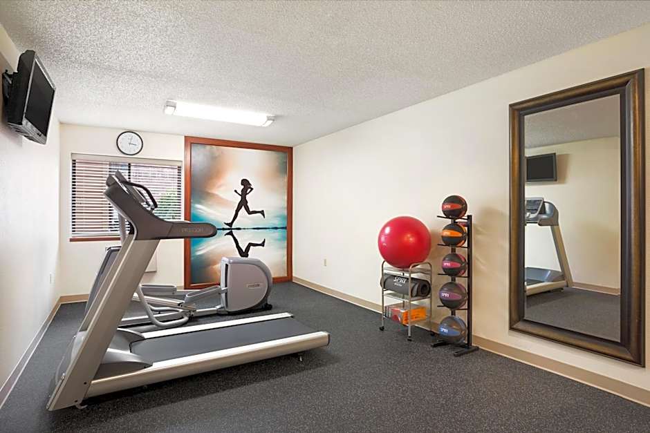 Days Inn by Wyndham Middletown