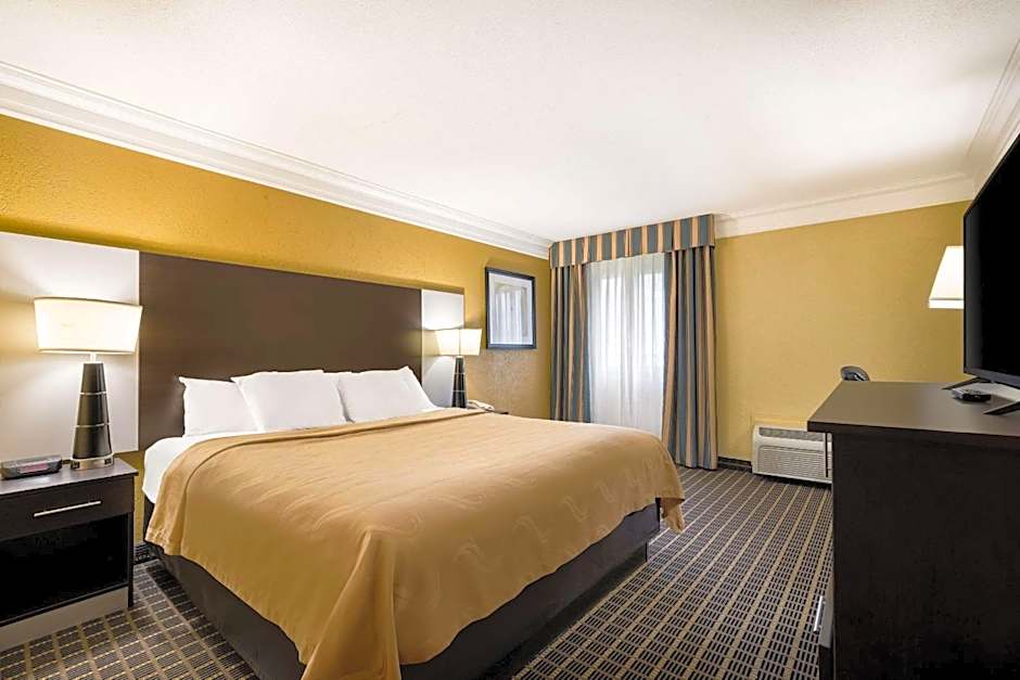 Quality Inn & Suites Syracuse Fairgrounds