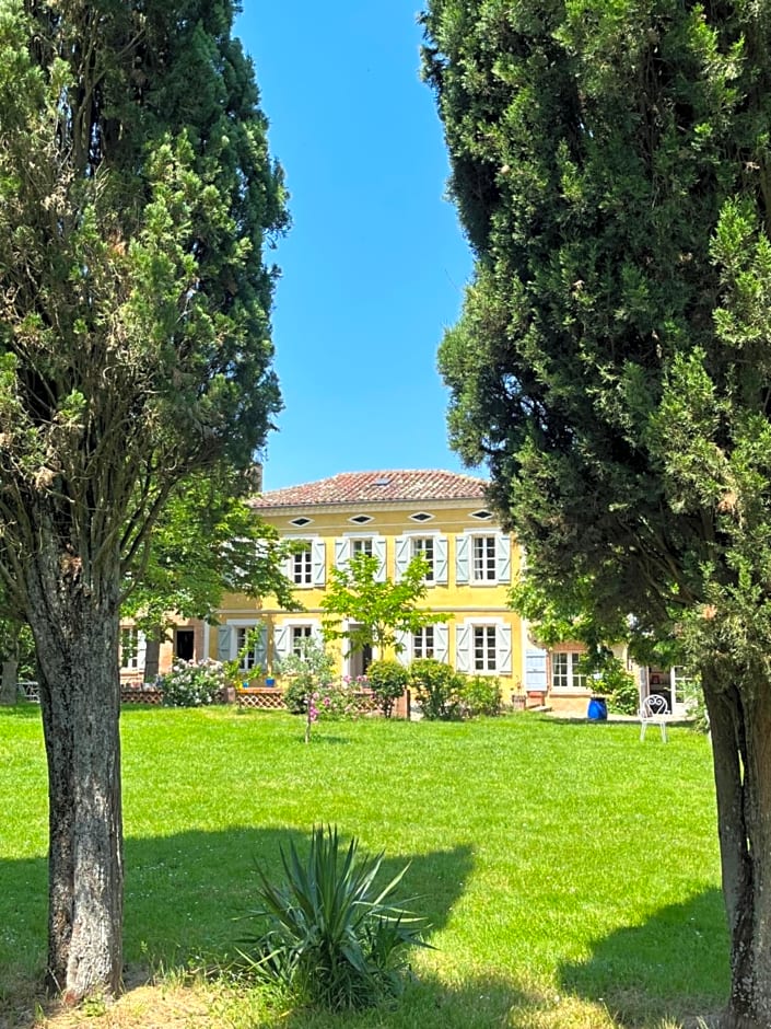 Villa Toscane - Atelier d'Artistes et B&B ¿0 mn de Toulouse