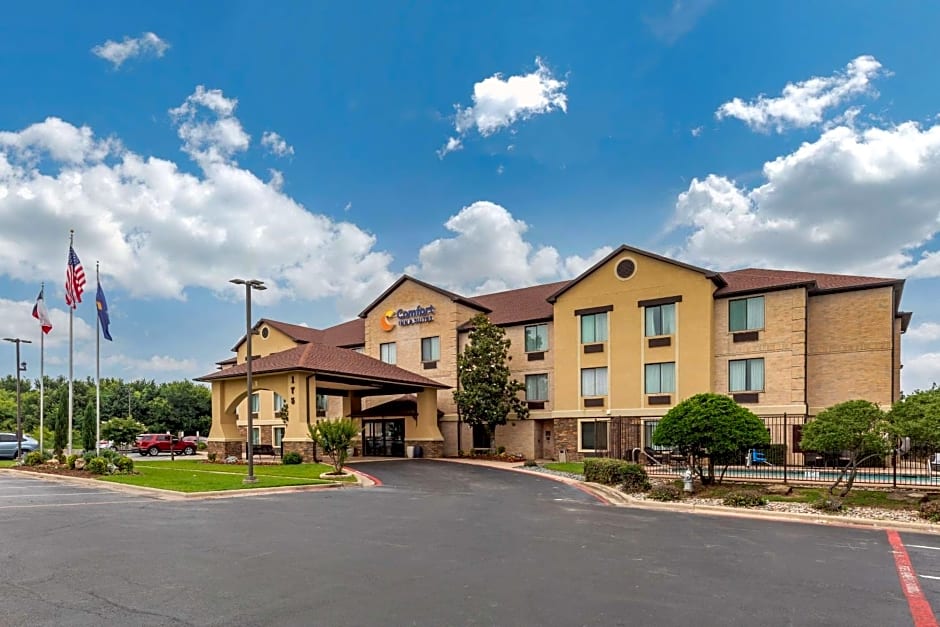 Comfort Inn & Suites Mansfield