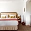 Hôtel La Tartane Saint-Tropez