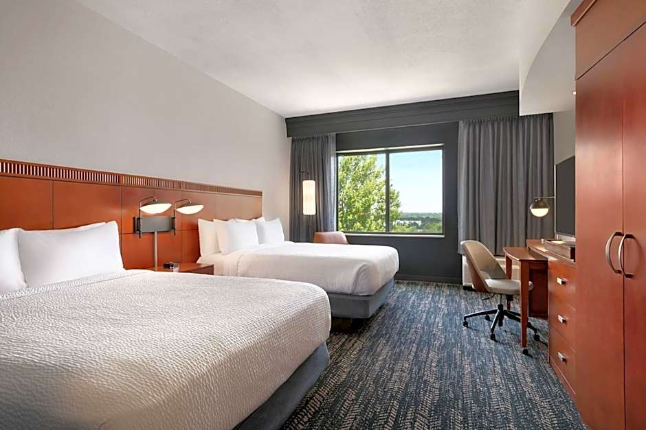 Courtyard by Marriott Lancaster