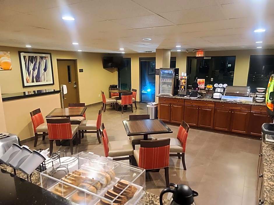 Comfort Inn & Suites Leeds I-20