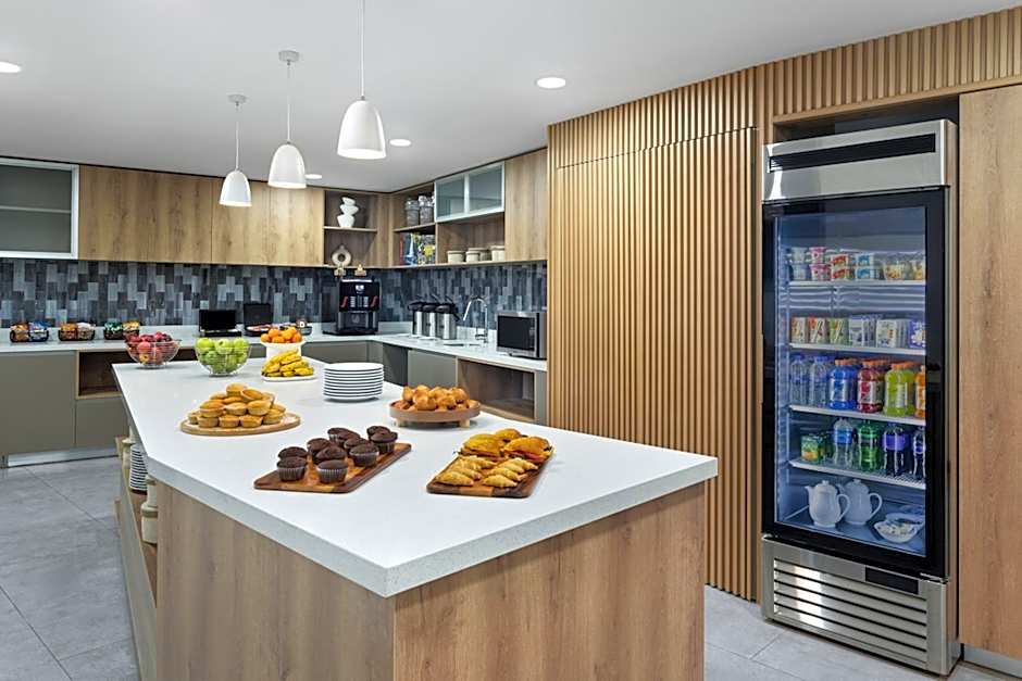 Delta Hotels by Marriott San Jose Aurola