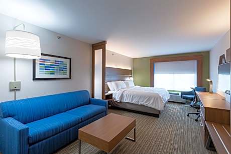 Standard King Room with Sofa Bed