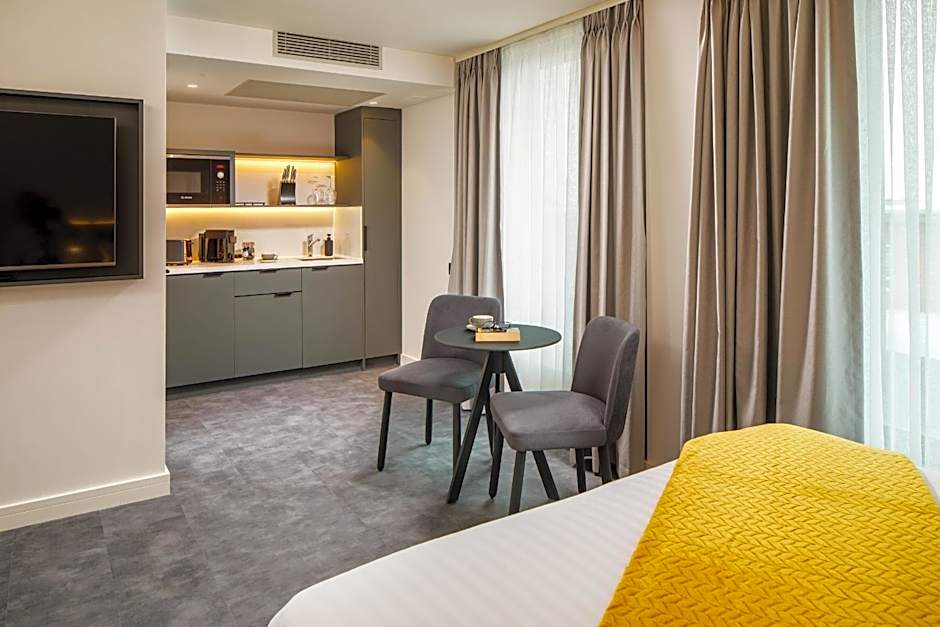 Southgate Hotel London