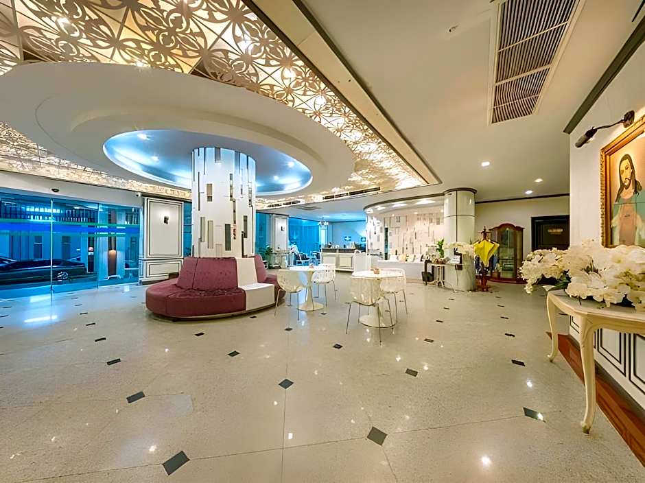 The Legacy Convention Hotel
