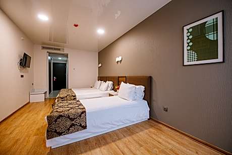 Stanard Room Capacity 3