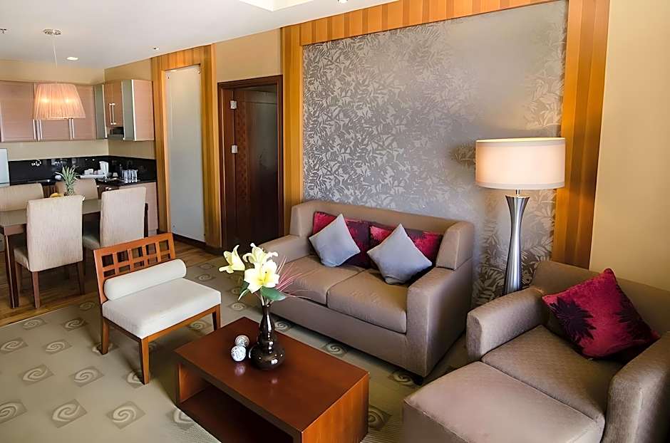 The Avenue Plaza Hotel