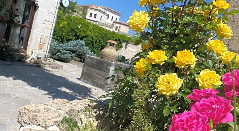 Seraphim Cave Hotel