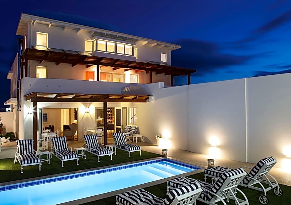 One Marine Drive Boutique Hotel & Spa by The Living Journey Collection