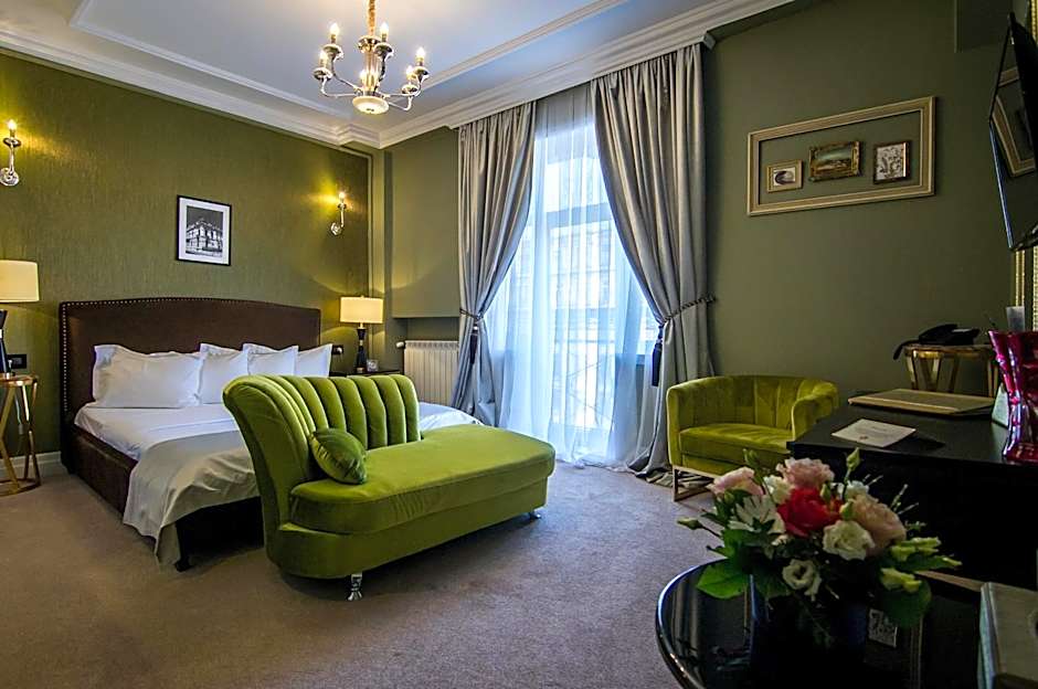 Hotel Lido by Phoenicia