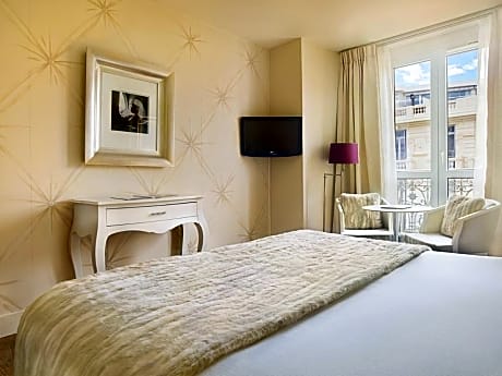 Prestige Design Room, 1 Queen Bed