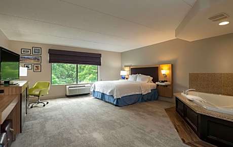 King Room with Spa Bath