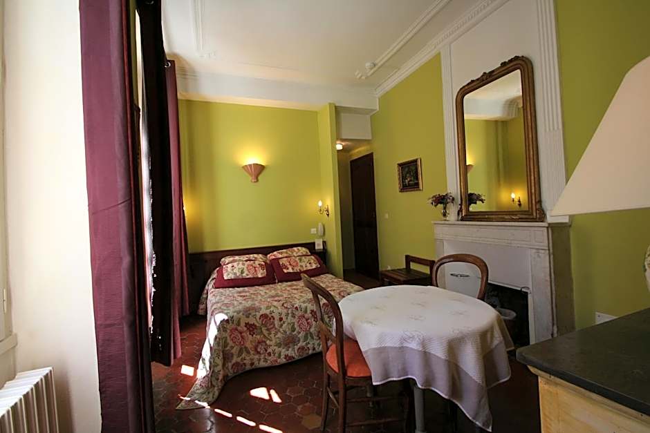 Hostellerie Le Beffroi