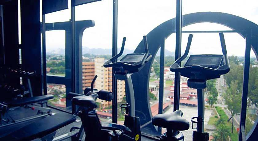 M ROOF HOTEL & RESIDENCES