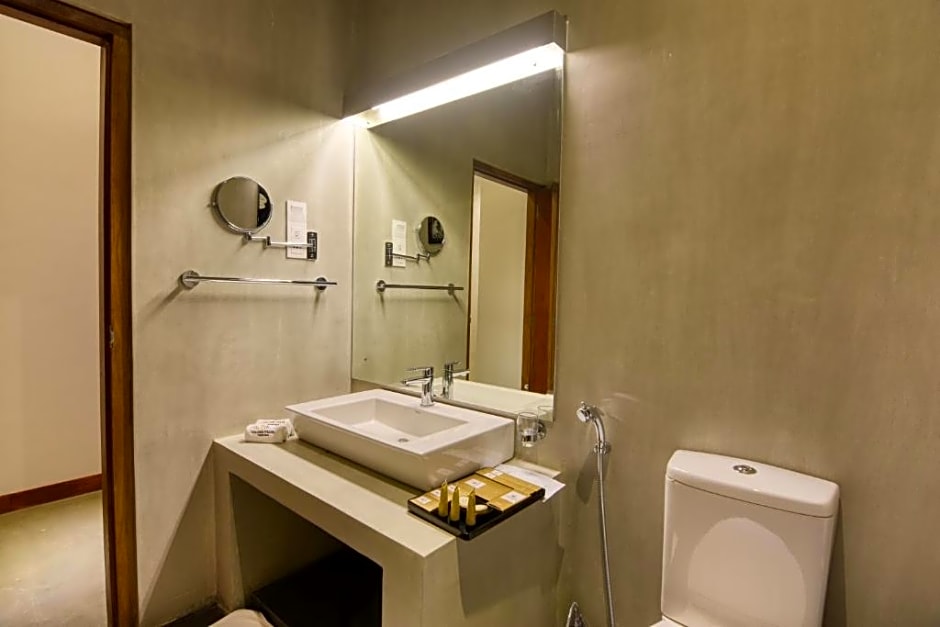 Golden Pearl Tangalle Beach