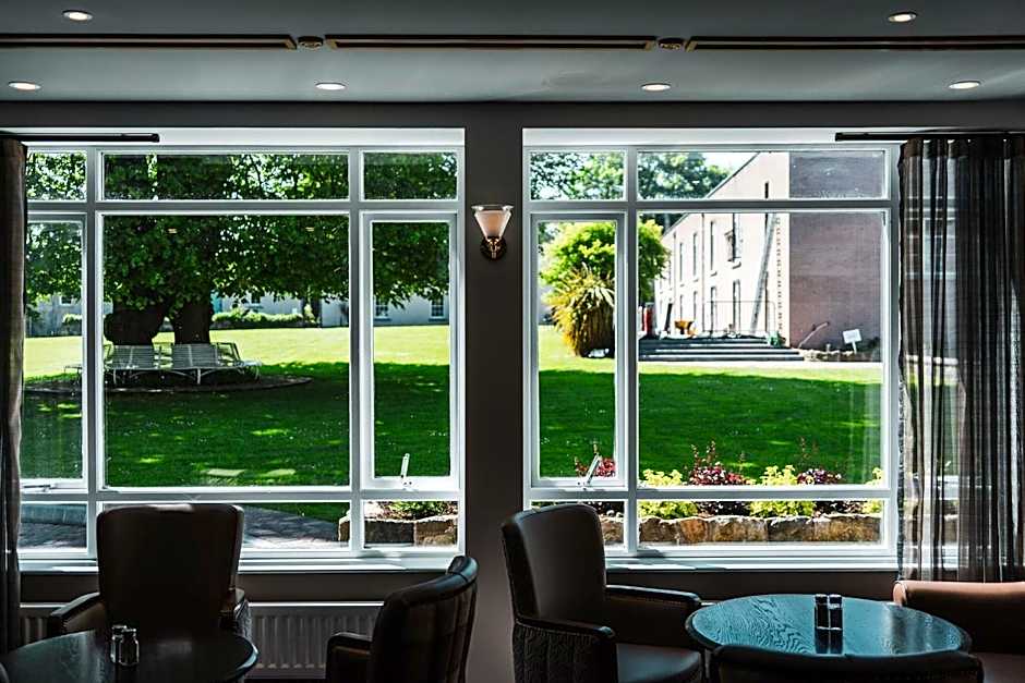 Dunadry Hotel And Gardens