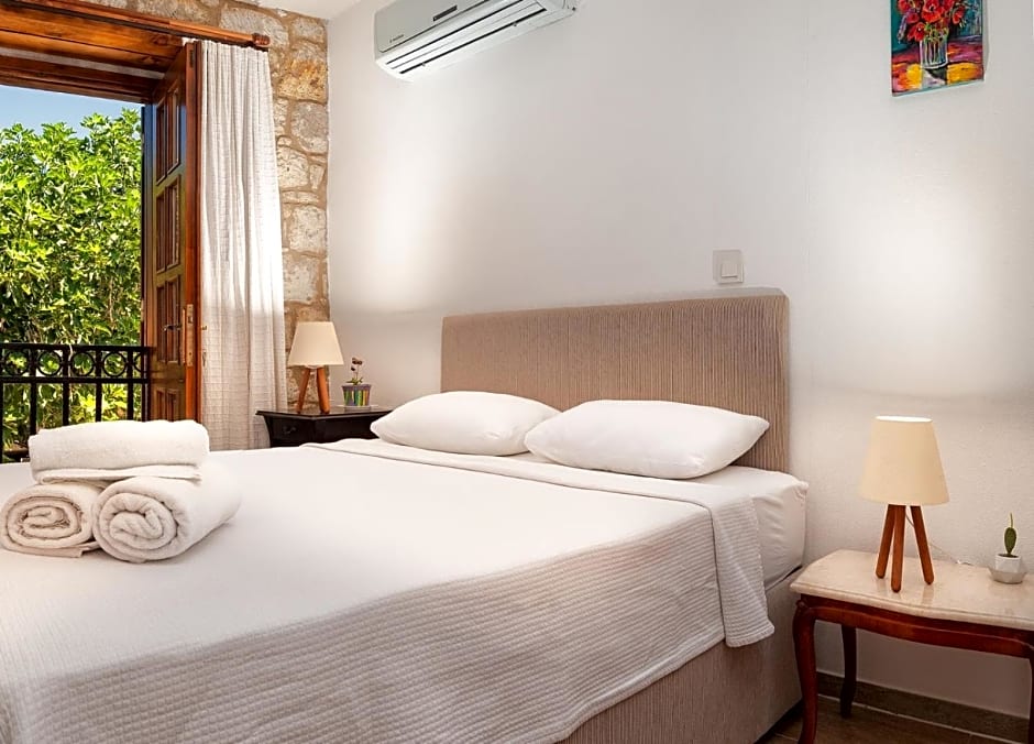 Flores Hotel Alaçatı