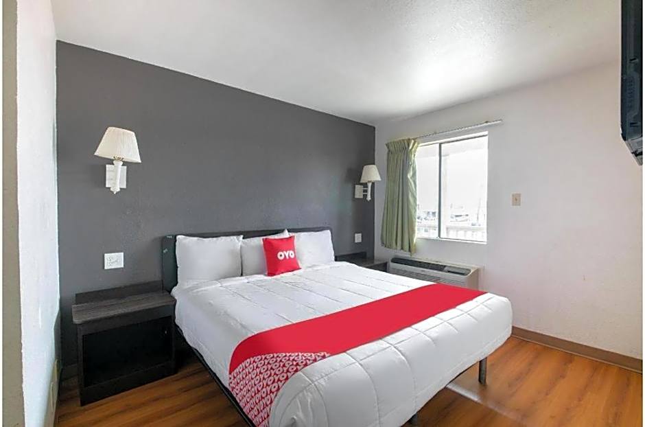 OYO Hotel Irving DFW Airport North