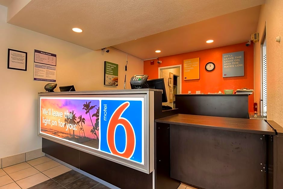 Motel 6-Westminster, CA - South - Long Beach Area