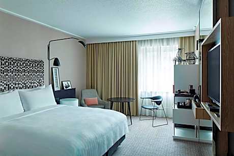 Executive King Room with Executive Lounge Access