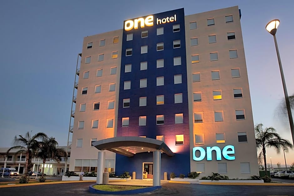 One Monterrey Aeropuerto