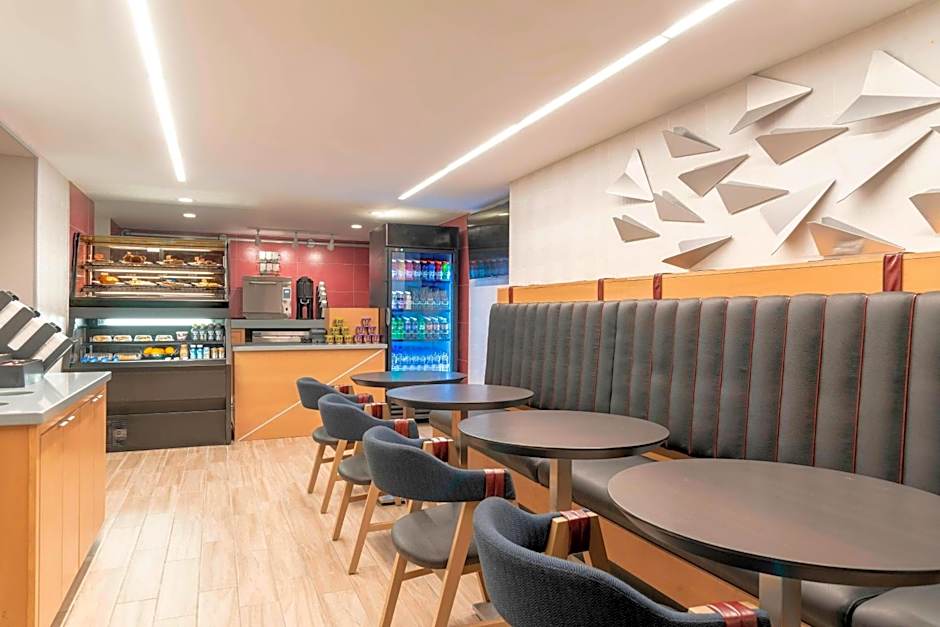 Delta Hotels by Marriott Kalamazoo Conference Center