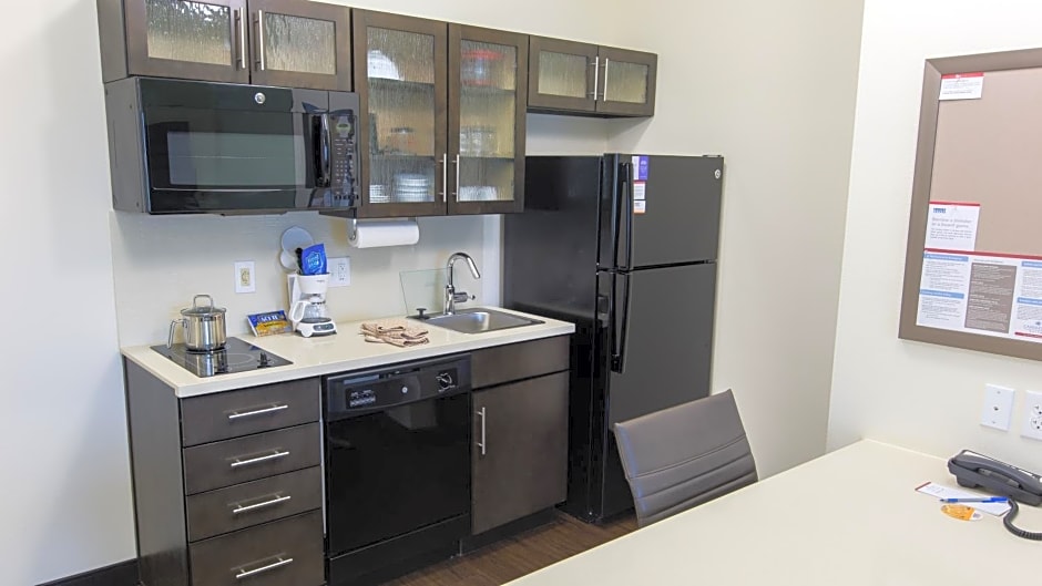 Candlewood Suites Overland Park By IHG