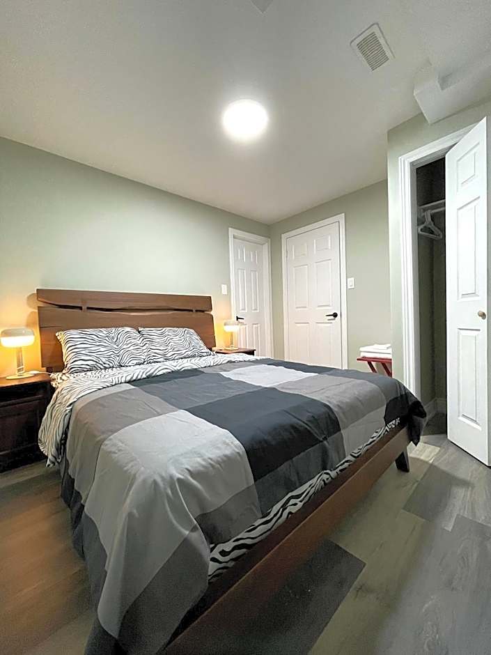 Two Bedroom Basement Ensuite 15 mins from The Niagara Falls