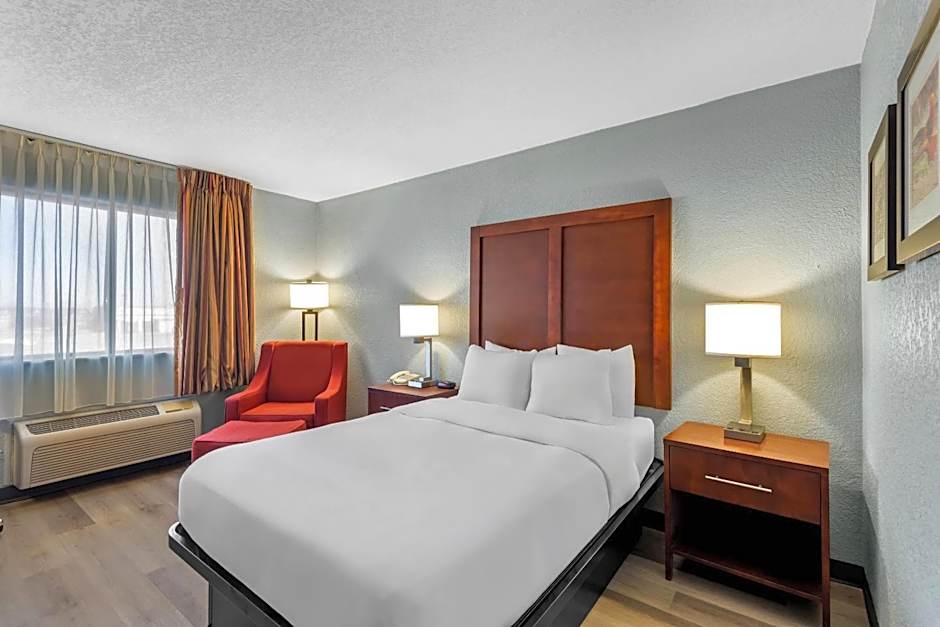 Quality Inn Waverly