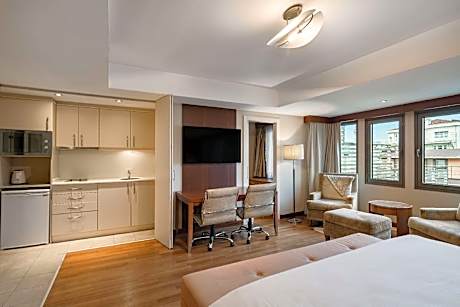 Studio Apartment - Annex Building