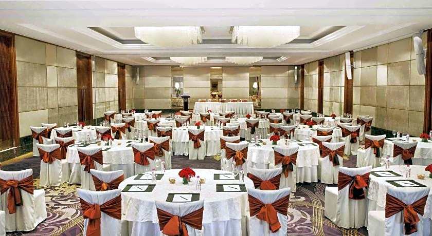 Holiday Inn New Delhi Mayur Vihar Noida By IHG