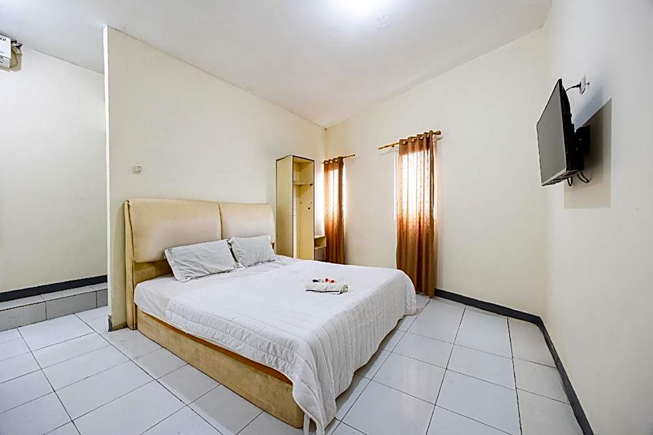 Simple Hotel Bogor RedPartner